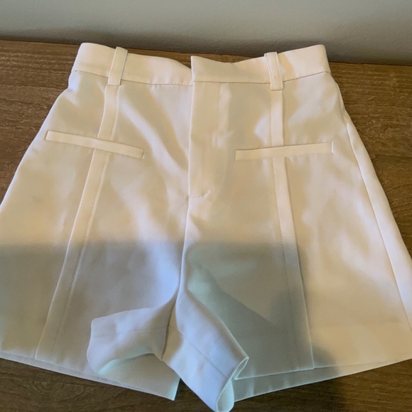 Zara white shorts - Picture 1 of 4